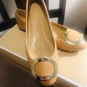 Authentic Michael Kors ballet flats Nude/Tan
